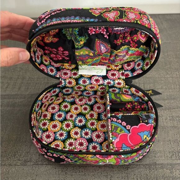 Vera Bradley Retired Pattern Travel Jewelry Case, Excellent/Like New Condition - Picture 4 of 10